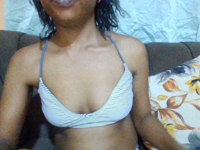 Hotchille live cam on BongaCams