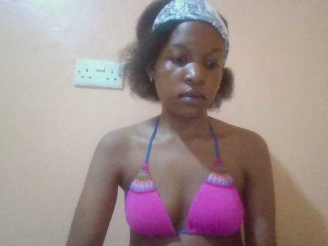Hotchille live cam on BongaCams