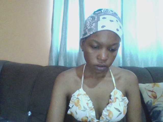 Hotchille live cam on BongaCams