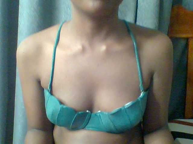 Hotchille live cam on BongaCams