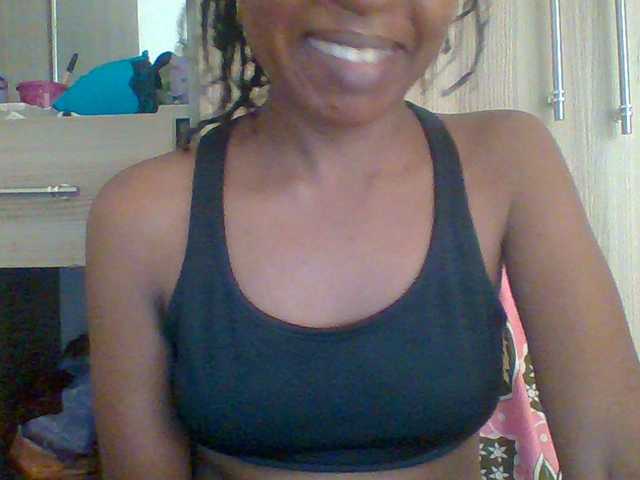 Hotchille live cam on BongaCams