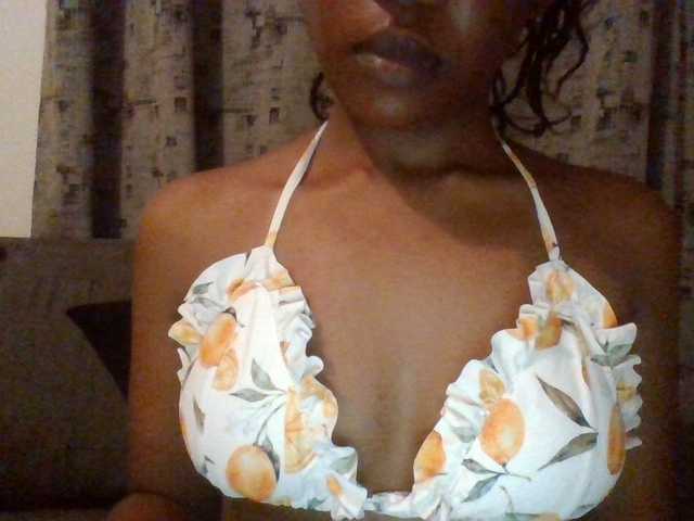 Hotchille live webcam show