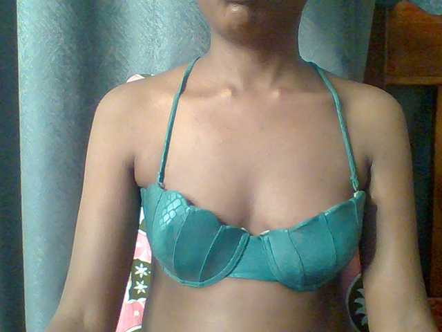 hotchille cam belle