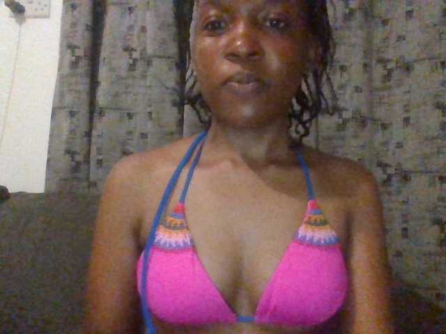 Hotchille live webcam show