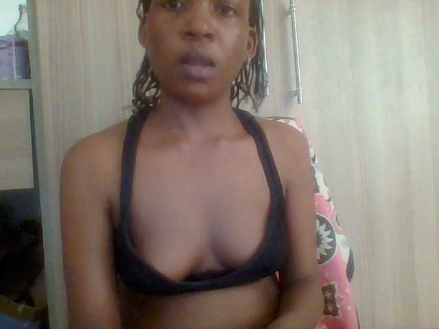 Hotchille live cam on BongaCams