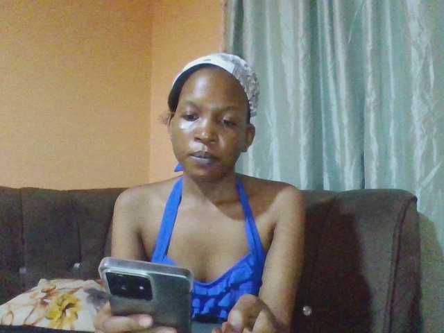Hotchille live cam on BongaCams