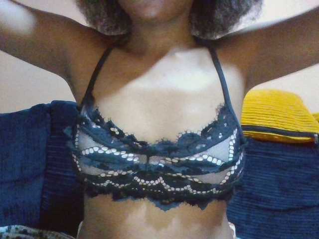 Hotchille live cam preview