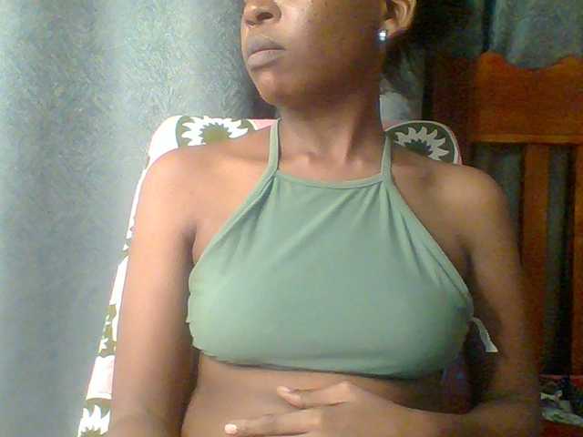 Hotchille live cam on BongaCams
