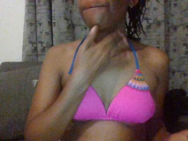 Hotchille live cam on BongaCams