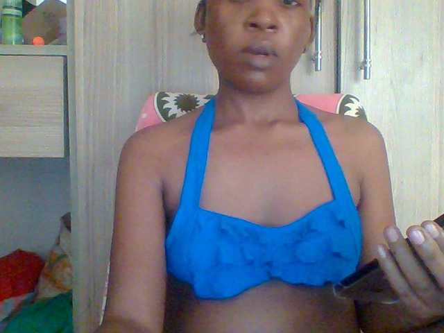 Hotchille live cam on BongaCams