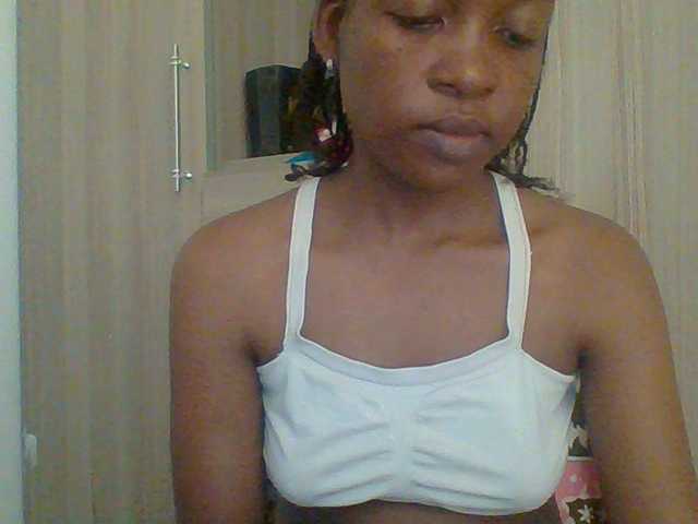 Hotchille live cam on BongaCams