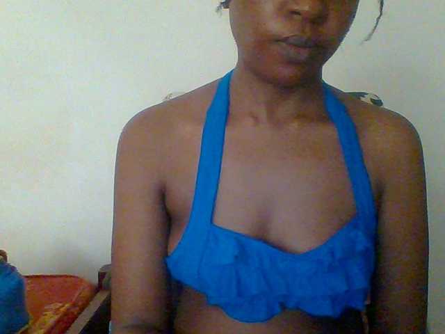 Hotchille live cam on BongaCams