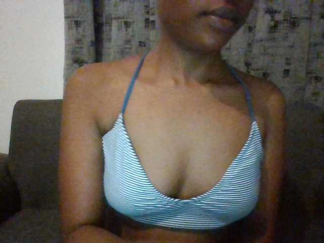 Hotchille live webcam show