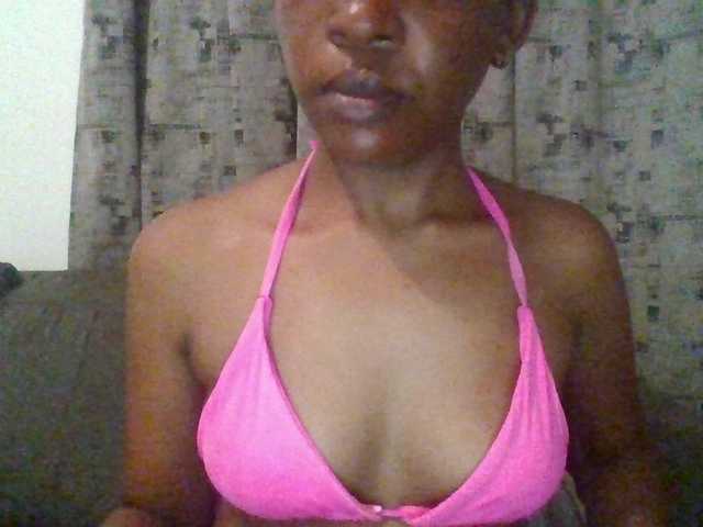 Hotchille live webcam show