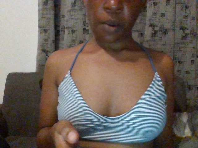Hotchille live webcam show