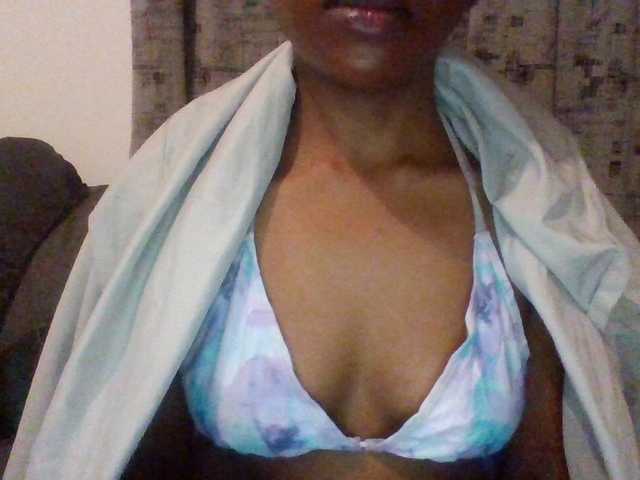 Hotchille live webcam show