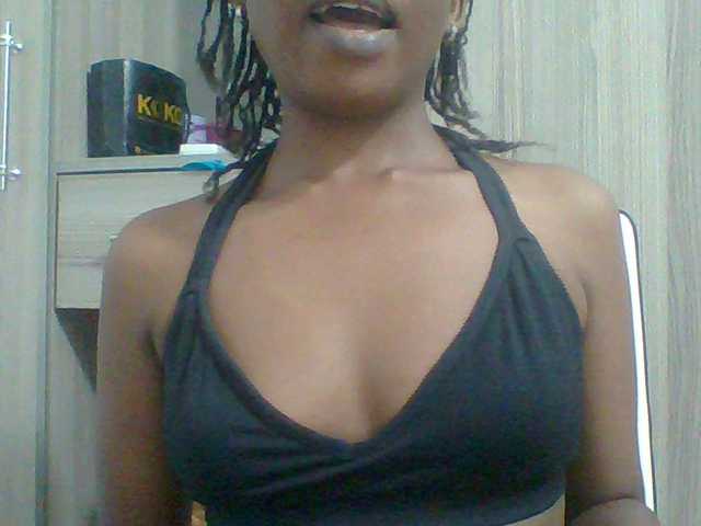 Hotchille live cam on BongaCams