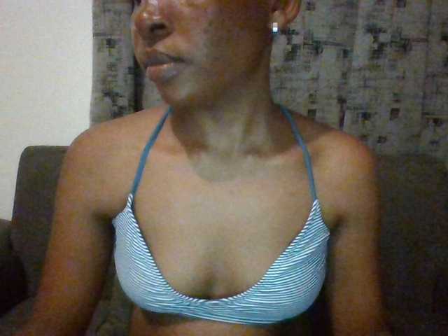 Hotchille live webcam show