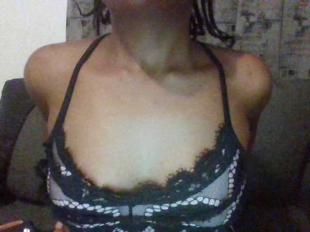 Hotchille live webcam show