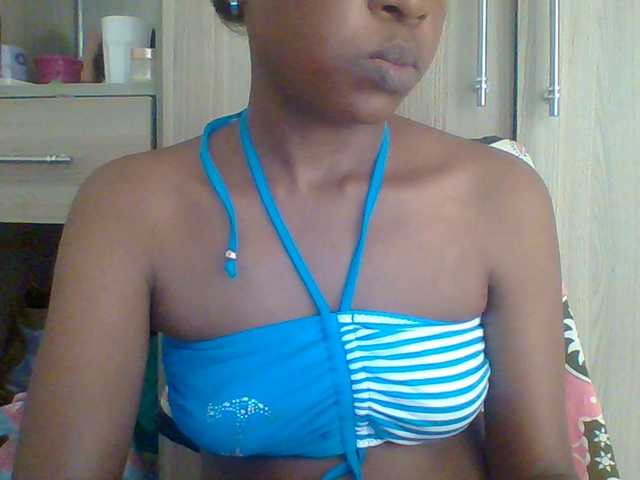 Hotchille live cam on BongaCams