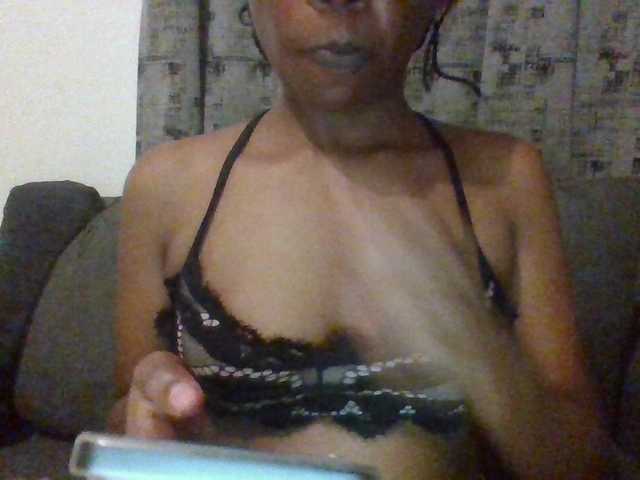 Hotchille live cam on BongaCams