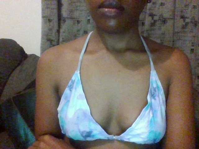 Hotchille live webcam show