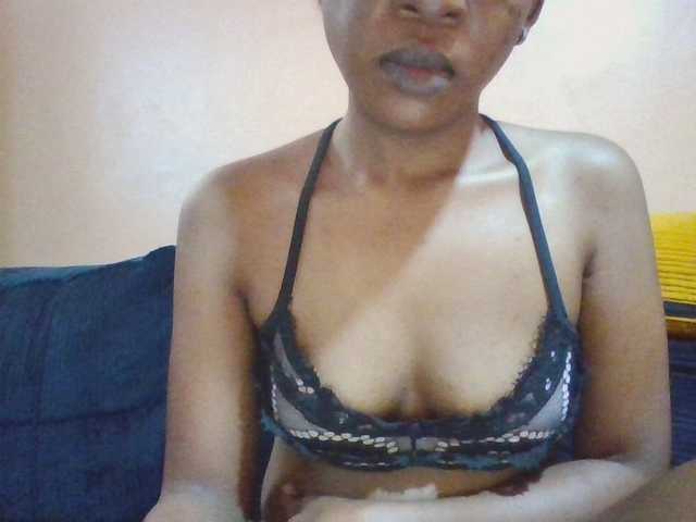 Hotchille live cam preview