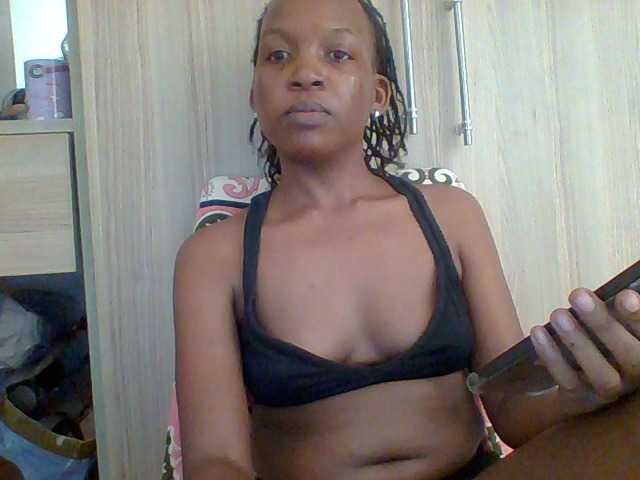 Hotchille live cam on BongaCams