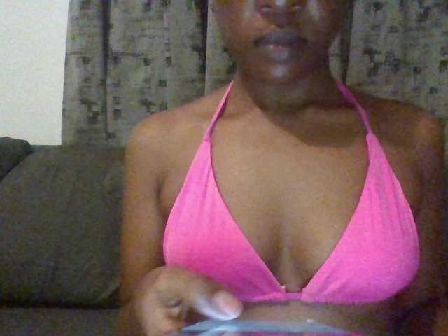 Hotchille live webcam show