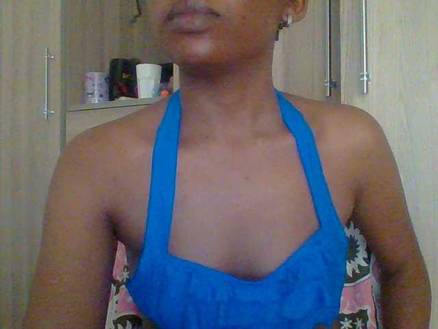 Hotchille live cam on BongaCams