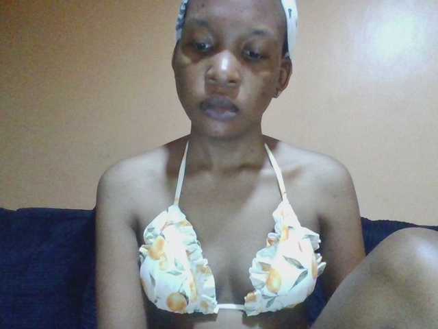 Hotchille live cam on BongaCams