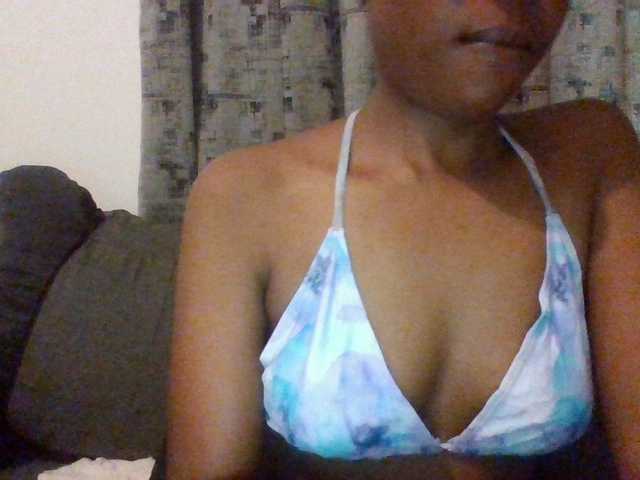 Hotchille live webcam show