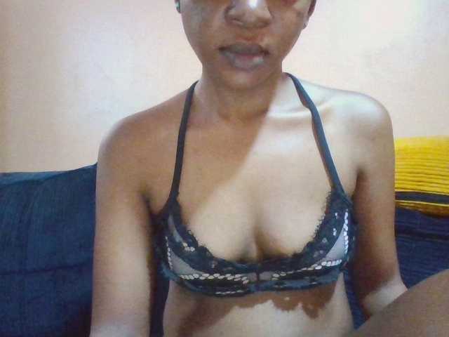 Hotchille live cam preview