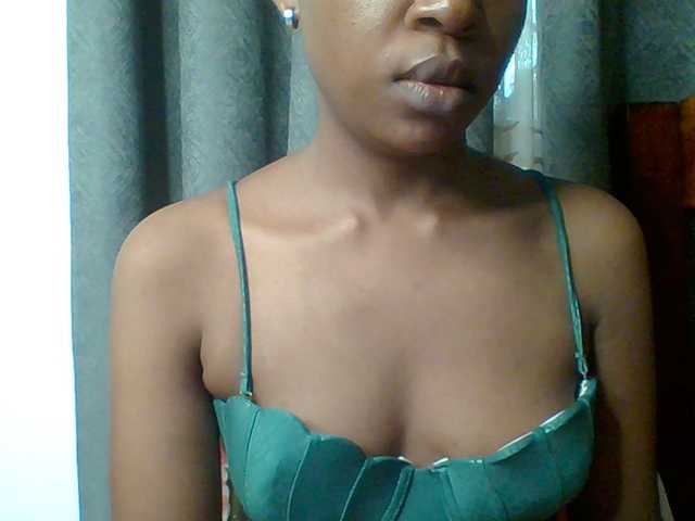 Hotchille live cam on BongaCams