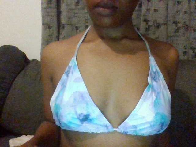 Hotchille live webcam show