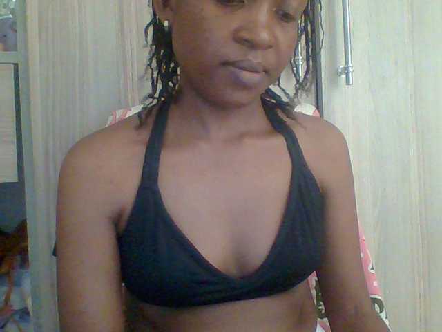 Hotchille live cam on BongaCams