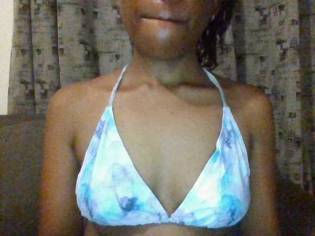 Hotchille live cam on BongaCams