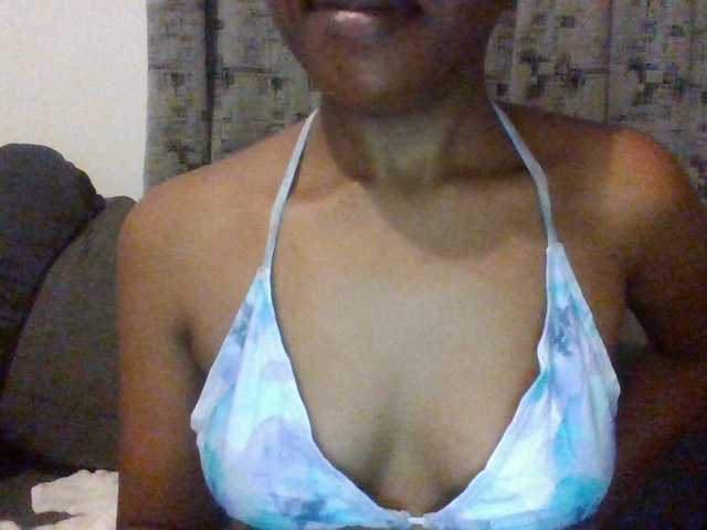 Hotchille live webcam show