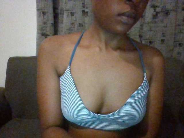 Hotchille live webcam show