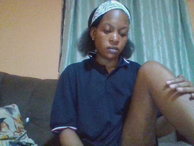 Hotchille live cam on BongaCams