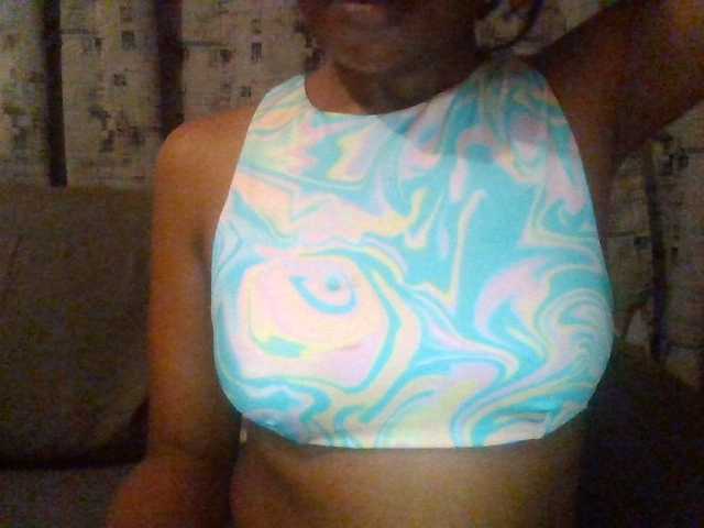 Hotchille live cam on BongaCams