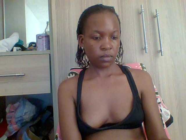 hotchille cam belle