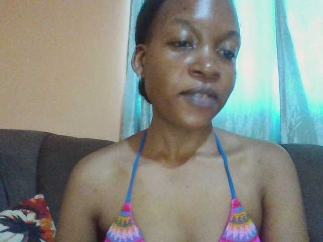 Hotchille live cam on BongaCams