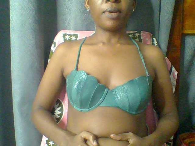 Hotchille live cam on BongaCams