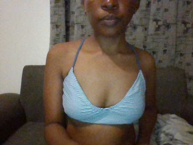 Hotchille live webcam show