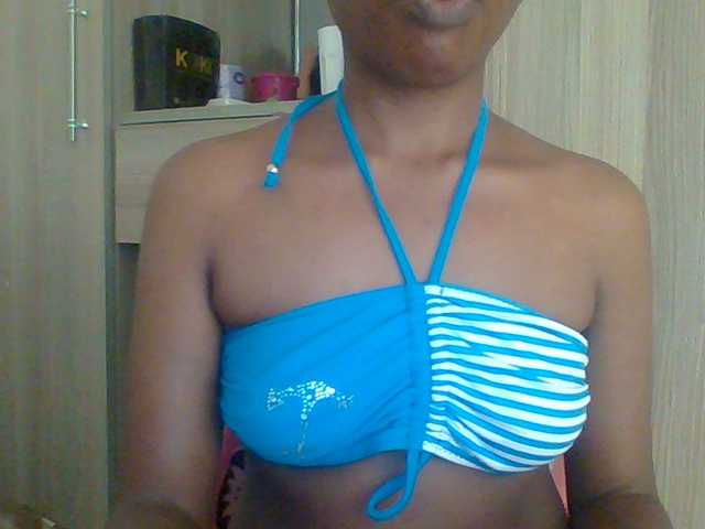 Hotchille live cam on BongaCams