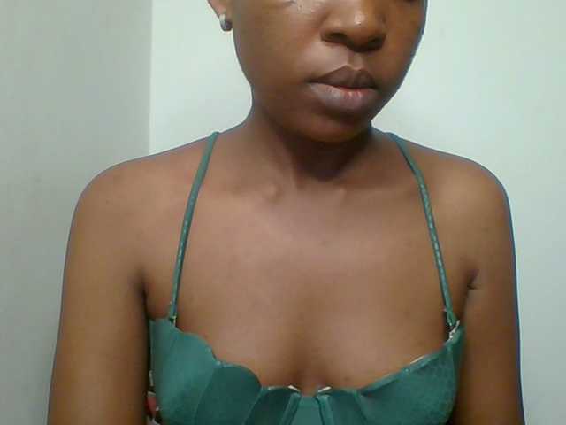Hotchille live cam on BongaCams