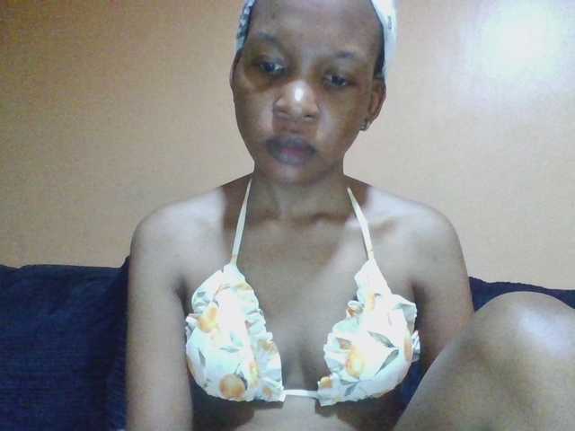 Hotchille live cam on BongaCams