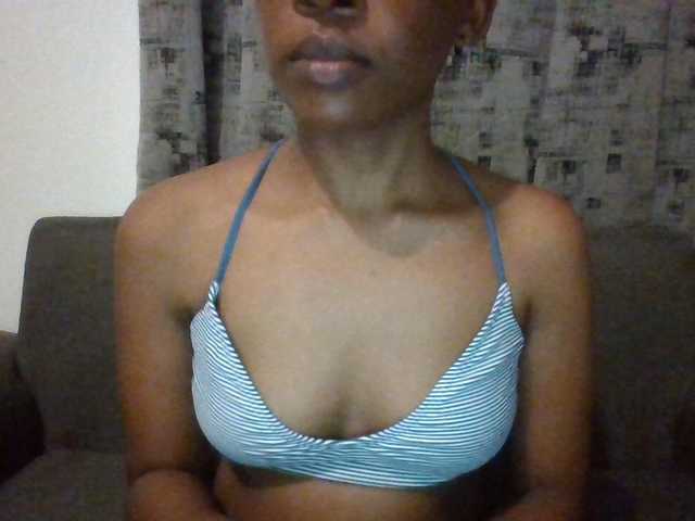 Hotchille live webcam show