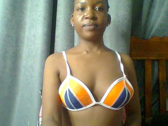 Hotchille live cam on BongaCams